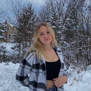 Meet your Posher, Zoé-jane